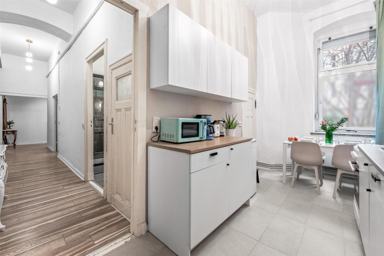 Holiday 33 Apartment K Next To Alexanderplatz Berlin Ngoại thất bức ảnh